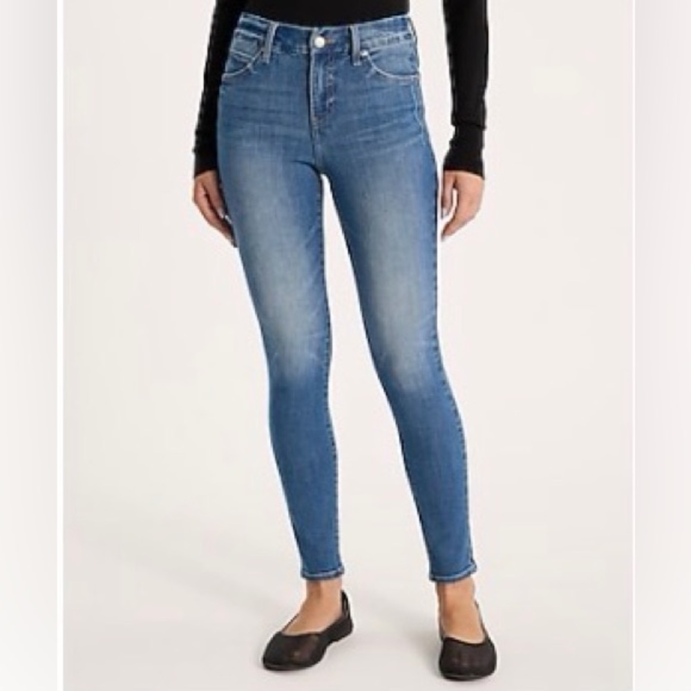 Express Women's Dark Wash Skinny Jeans